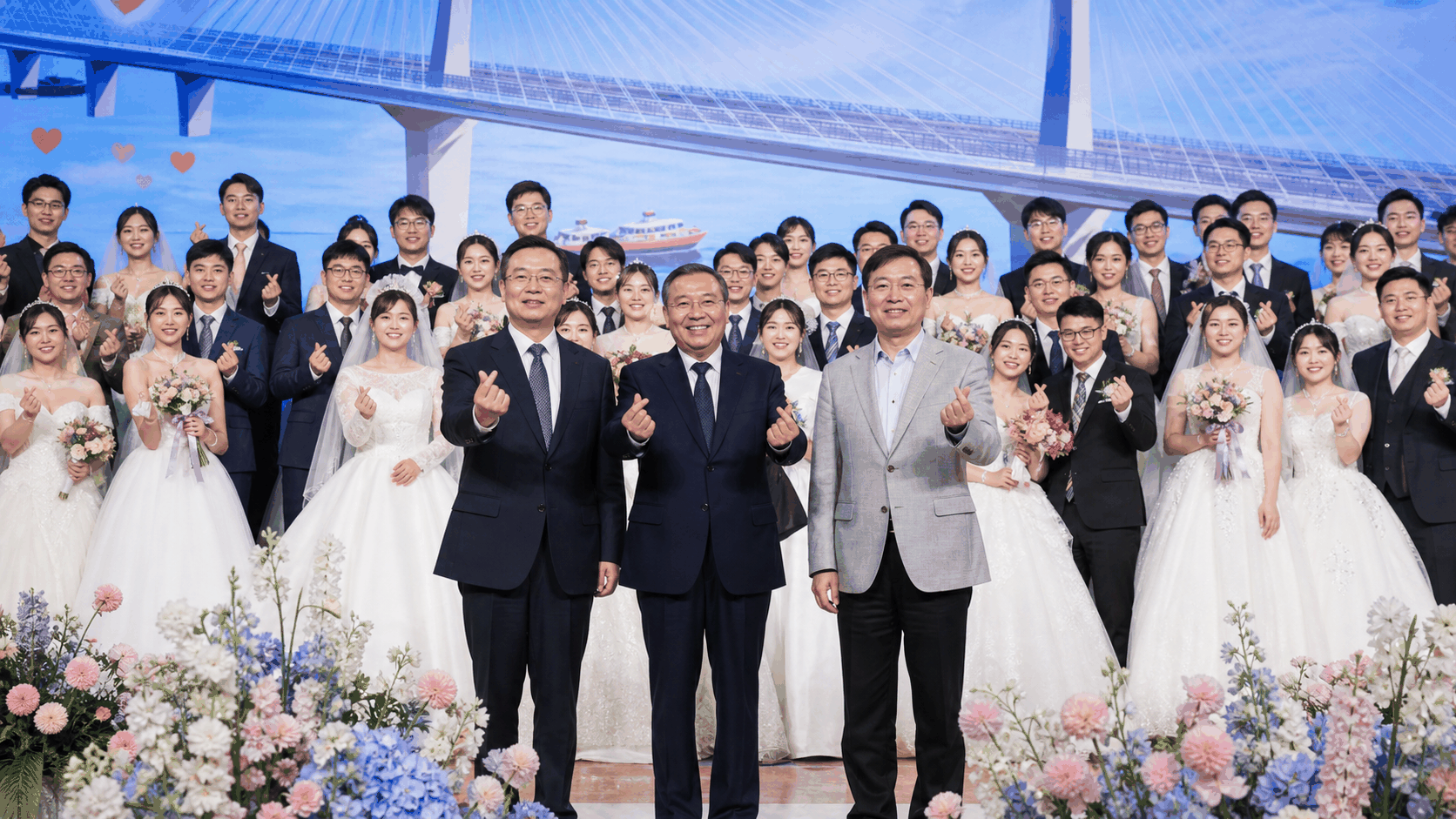 新北聯合婚禮百對新人浪漫完婚　侯友宜：做婚育家庭最強後盾 | ETtoday地方新聞 | ETtoday新聞雲 封面圖